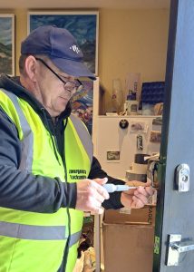 Locksmith Prices & Costs (+ 5 Things You Need to Know To Avoid Overcharging)