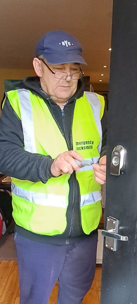 Example of a Locksmith Service carried out in London by Locksmith For London